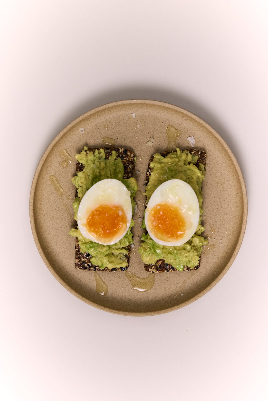 EAT TO FEEL GOOD WITH BROOKE KELLY